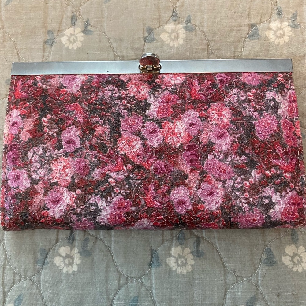 Women’s floral clutch purse
